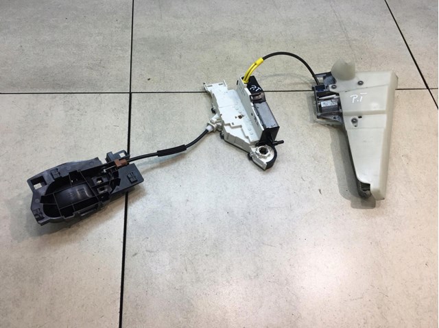 Fecho da porta traseira direita batente Fiat/Alfa/Lancia 9681336180