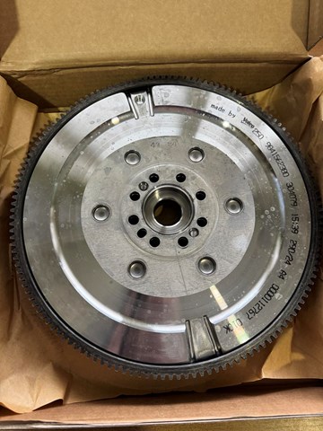 9841562380 Peugeot/Citroen Volante de motor