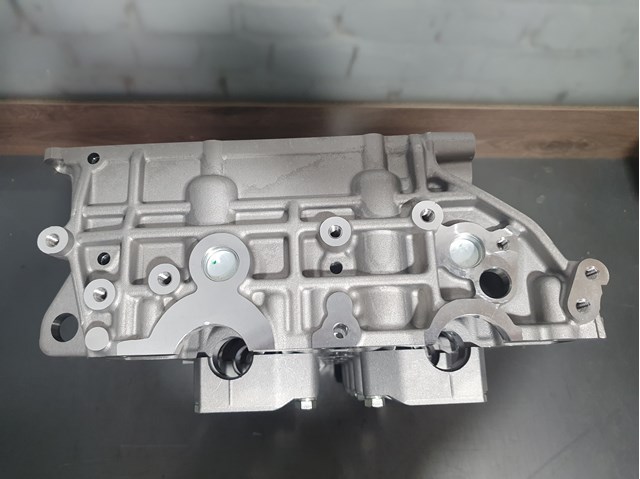 6640160001 Ssang Yong Cabeça de motor (CBC)