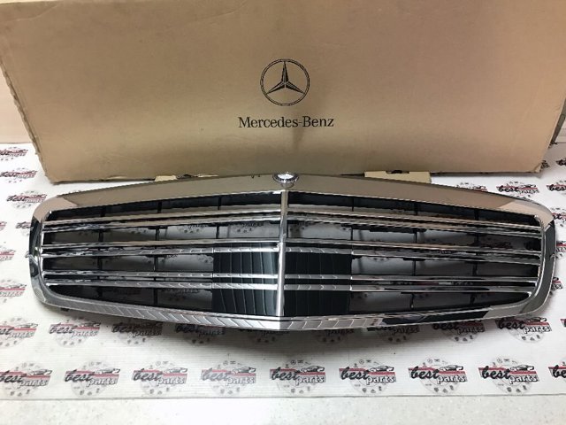 Compre A22188006839040 Mercedes Grelha do radiador