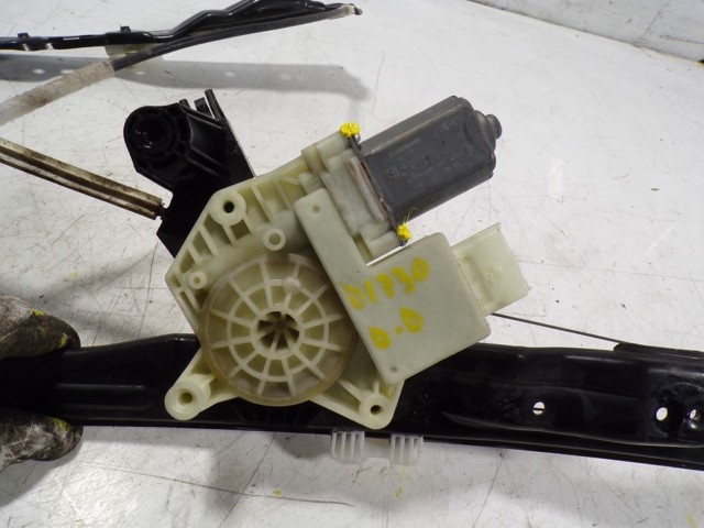 9816273080 Peugeot/Citroen Mecanismo de acionamento de vidro da porta dianteira direita