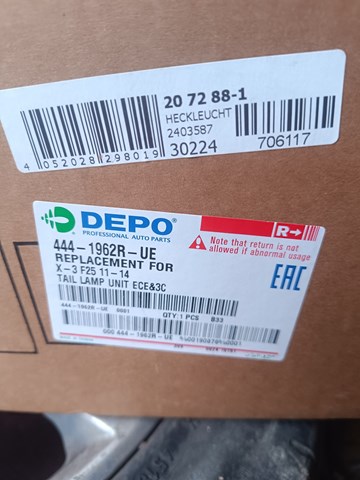 4441962RUE Depo/Loro/Abakus Lanterna traseira direita externa
