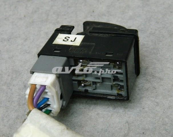 621W04790 General Motors 
