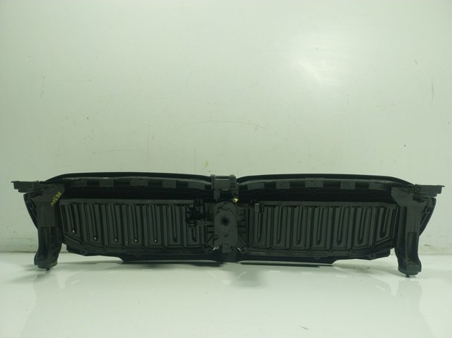 Perciana do radiador de esfriamento BMW 51745A22C60 preço, a partir de 418,43 USD