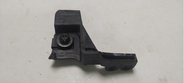 Consola (adaptador) de fixação da luz dianteira direita DS7313A004AE Ford