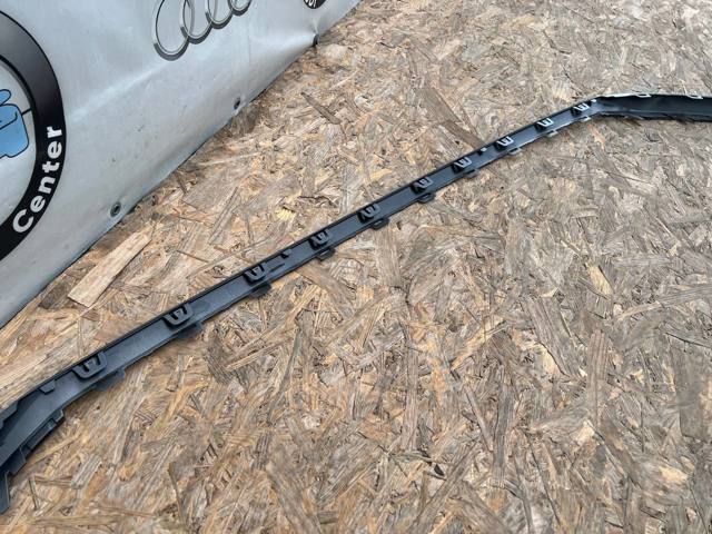Compre 4M0853245T94 VAG Moldura do pára-choque dianteiro