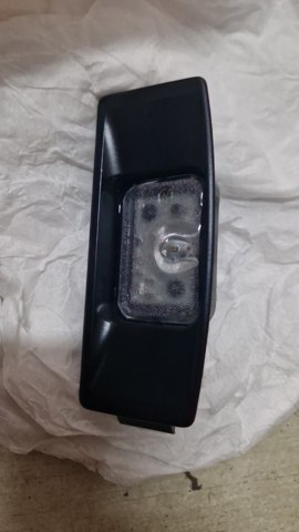 B0J85126Y Mazda Lanterna da luz de fundo de matrícula traseira