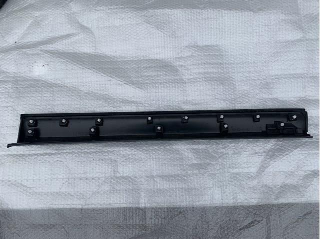 Compre KB7W51RB0E Mazda Moldura da porta dianteira esquerda