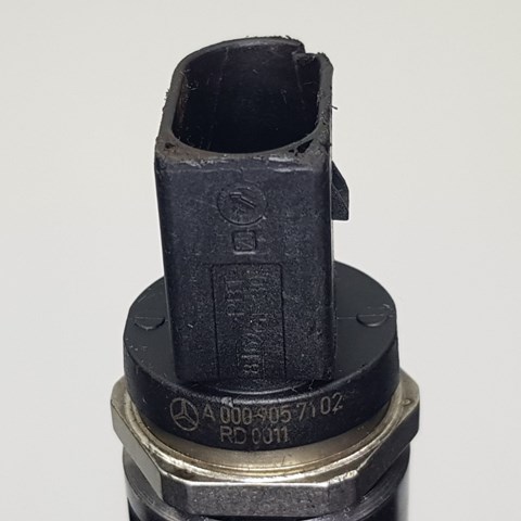 Distribuidor de combustível (rampa) Mercedes A6540700195 preço, a partir de 491,07 USD