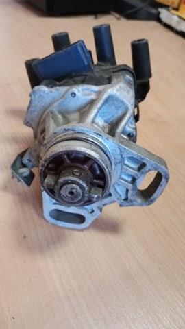 Compre T2T60671 Mazda Distribuidor de ignição (distribuidor)