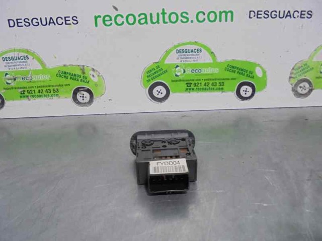 935503E000 Hyundai/Kia Botão de salão de acionamento de tampa de porta-malas (de 3ª/5ª porta (de tampa de alcapão)