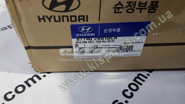 877402B010CA Hyundai/Kia Placa sobreposta (moldura) externa direita de acesso