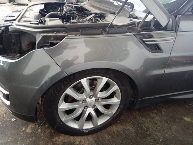 Pára-lama dianteiro esquerdo Land Rover LR061824 preço, a partir de 254,12 USD