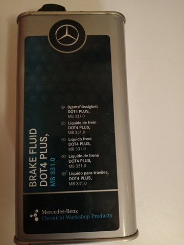 A000989560509 Mercedes Fluido de freio
