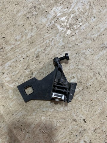 1301330049 VAG Consola (adaptador) de fixação da luz dianteira esquerda