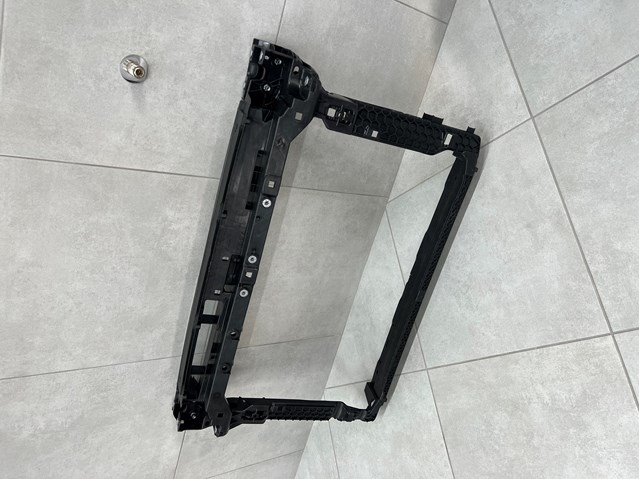 Compre 3J0805588C VAG Suporte do radiador montado (painel de montagem de fixação das luzes)