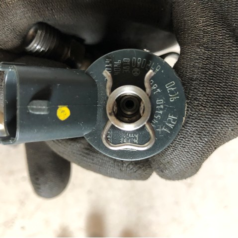 Compre 445110259 Bosch Injetor de injeção de combustível