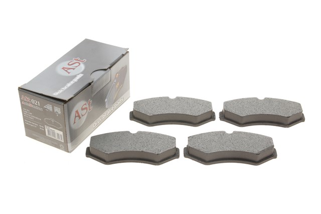 Sapatas do freio traseiras de disco AST AST021 preço, a partir de 26,61 USD