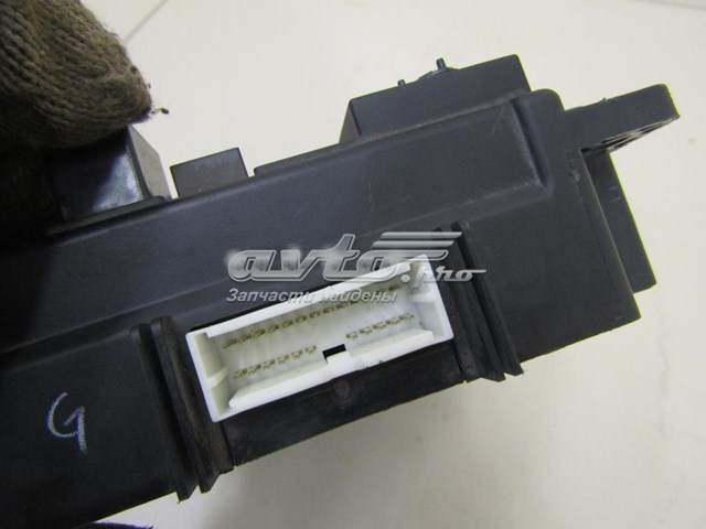 Unidade traseira do salão de dispositivos de segurança Mitsubishi 8637A465 preço, a partir de 140,66 USD