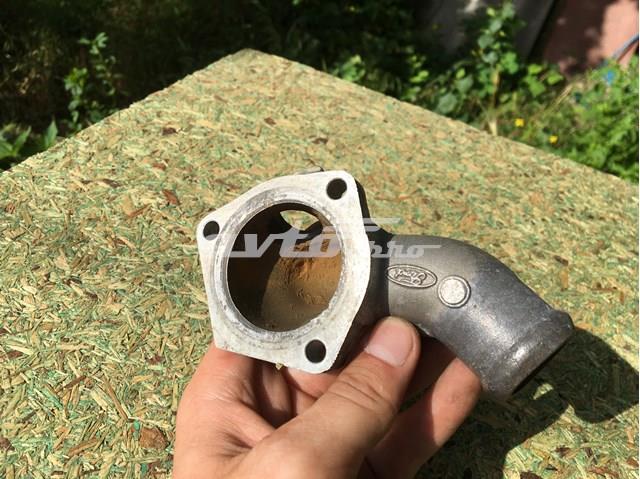 Flange do sistema de esfriamento (união em T) 89FF8594A2A Ford