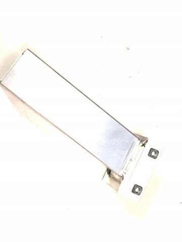 Consola de reforçador do pára-choque dianteiro Nissan/Infiniti 622115NA0A