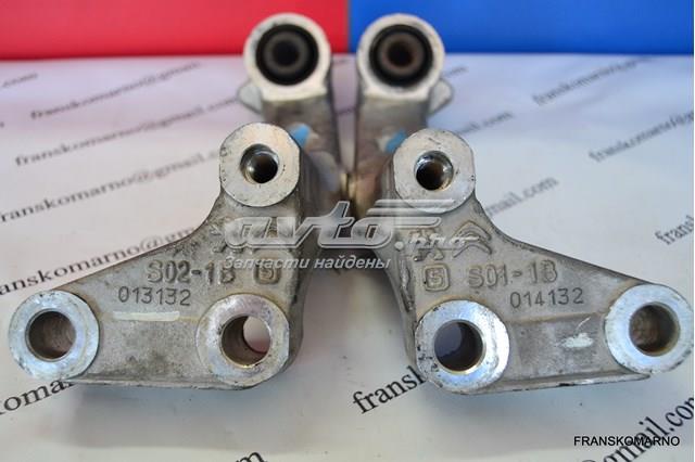Bloco silencioso de suporte dianteiro (viga) de plataforma veicular 9674718380 Peugeot/Citroen