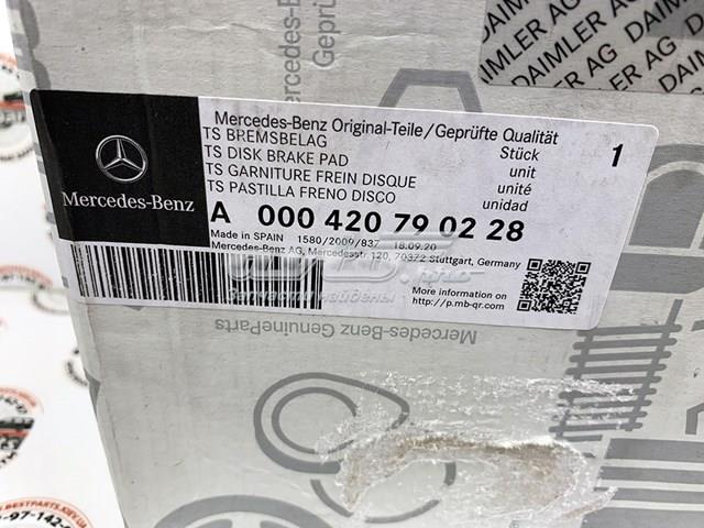 Compre A0004207902 Mercedes Sapatas do freio dianteiras de disco