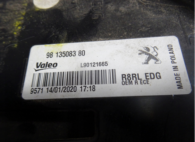 9813508380 Peugeot/Citroen Lanterna traseira direita externa