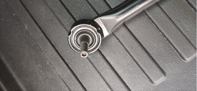 Barra transversal de suspensão traseira Renault (RVI) 551210188R preço, a partir de 129,99 USD