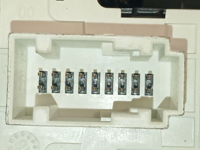 Unidade de botões dianteira esquerda de controlo de elevador de vidro Peugeot/Citroen 98329368ZD preço, a partir de 70,60 USD