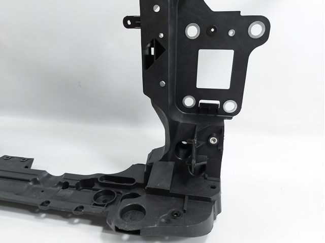 Suporte do radiador montado (painel de montagem de fixação das luzes) FPS FP3034200P preço, a partir de 148,37 USD