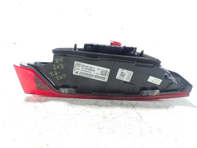 Compre 82A945094C VAG Lanterna traseira direita interna