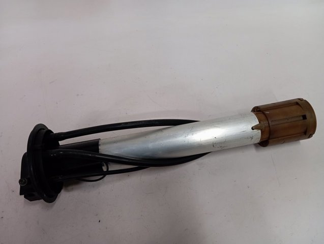 Sensor do nível de combustível no tanque Iveco 504045238