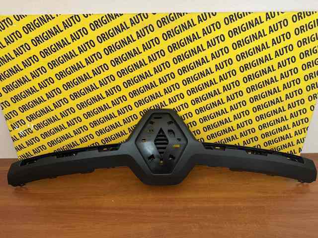 Compre 623823514R Renault (RVI) Moldura de grelha do radiador
