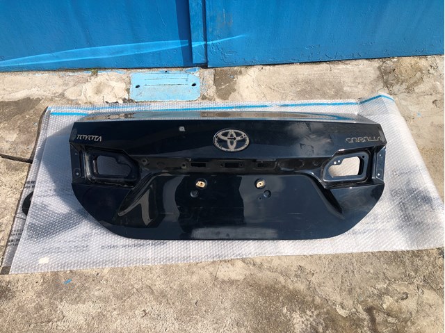 Tampa de porta-malas Toyota 6440102A31 preço, a partir de 296,84 USD