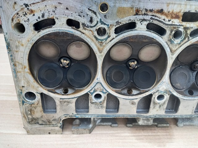 Cabeça de motor (CBC) 03C103358F VAG