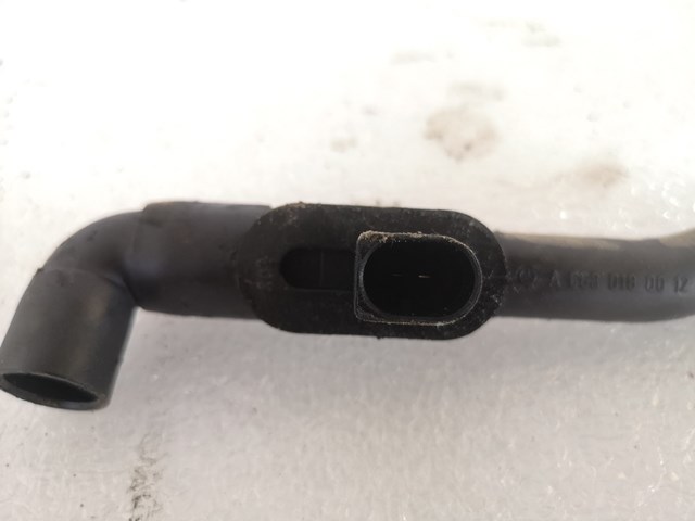 Cano derivado de ventilação de cárter (de separador de óleo) Mercedes A6680180012 preço, a partir de 125,30 USD