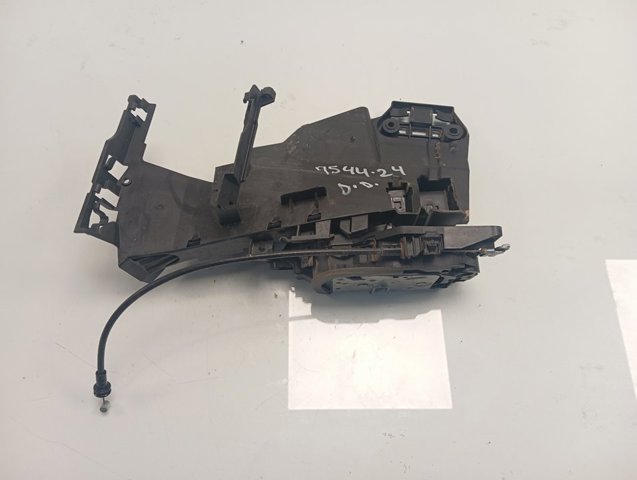 Fecho da porta dianteira direita Volvo 31440998