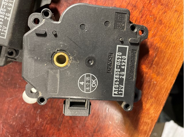 Motor de comporta de recirculação de ar Toyota 0638000620 preço, a partir de 77,80 USD