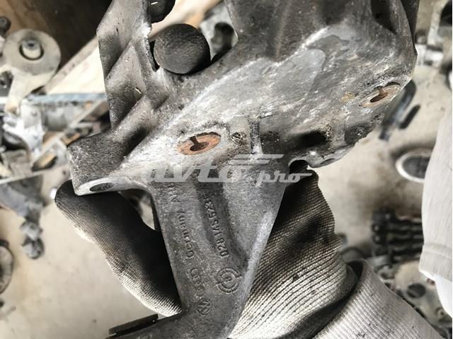  VAG 028145523E
