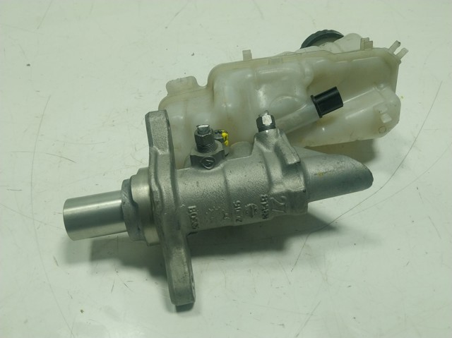 Cilindro mestre do freio 460113196R Renault (RVI)