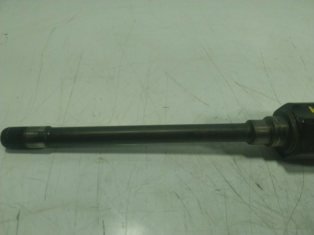 Semieixo (acionador) dianteiro direito BMW 31608687782