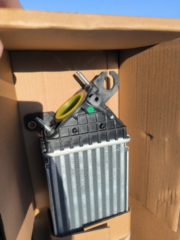Radiador de intercooler Polcar 45K2J81 preço, a partir de 228,62 USD