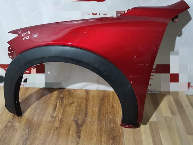 Compre D10E52211B Mazda Pára-lama dianteiro esquerdo