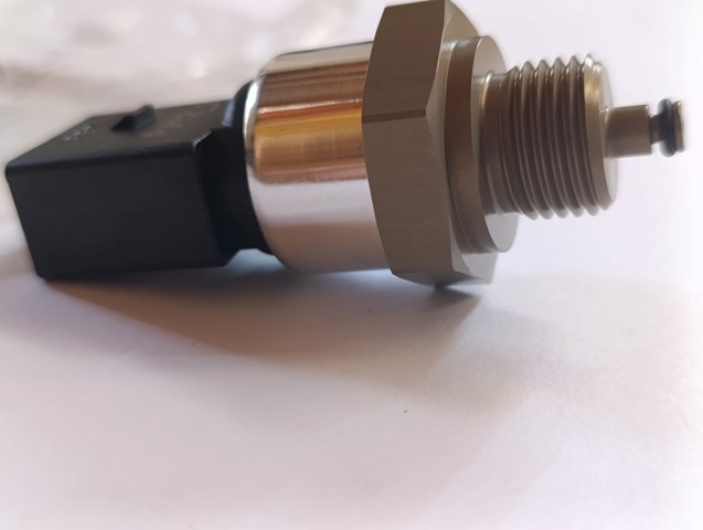 08045700 PE Automotive Sensor de pressão de combustível
