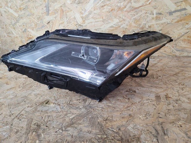 Luz esquerda 8118548C50 Toyota