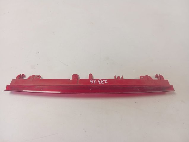 Sinal de parada traseiro adicional para Renault Clio V B7