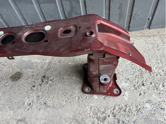 Reforçador do pára-choque dianteiro Ford AM51R10922AL preço, a partir de 42,21 USD