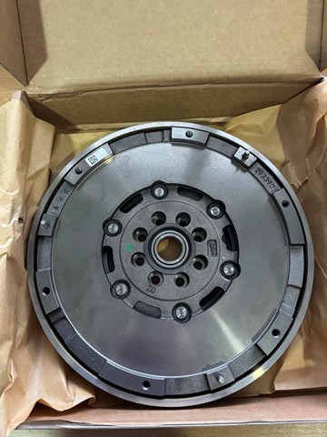 Volante de motor Peugeot/Citroen 9841562380 preço, a partir de 542,86 USD