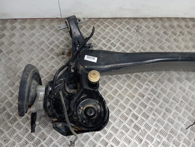 9833974980 Peugeot/Citroen Viga de suspensão traseira (plataforma veicular)